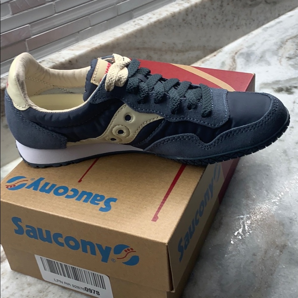 Saucony Running shoe brand new